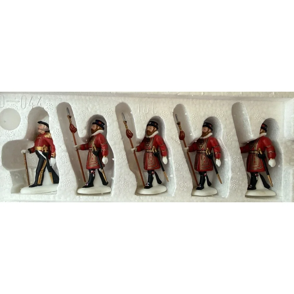 Dept 56 Heritage Village Yeomen of the Guard Set of 5 Porcelain Accessories